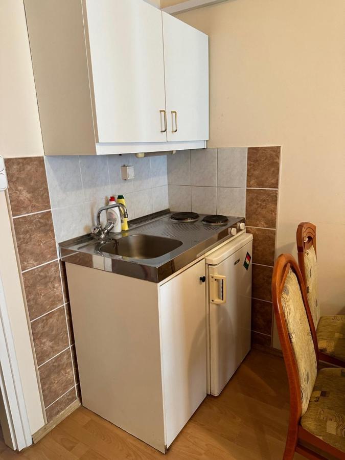 ギュラCozy Garden Apartmanアパートメント エクステリア 写真