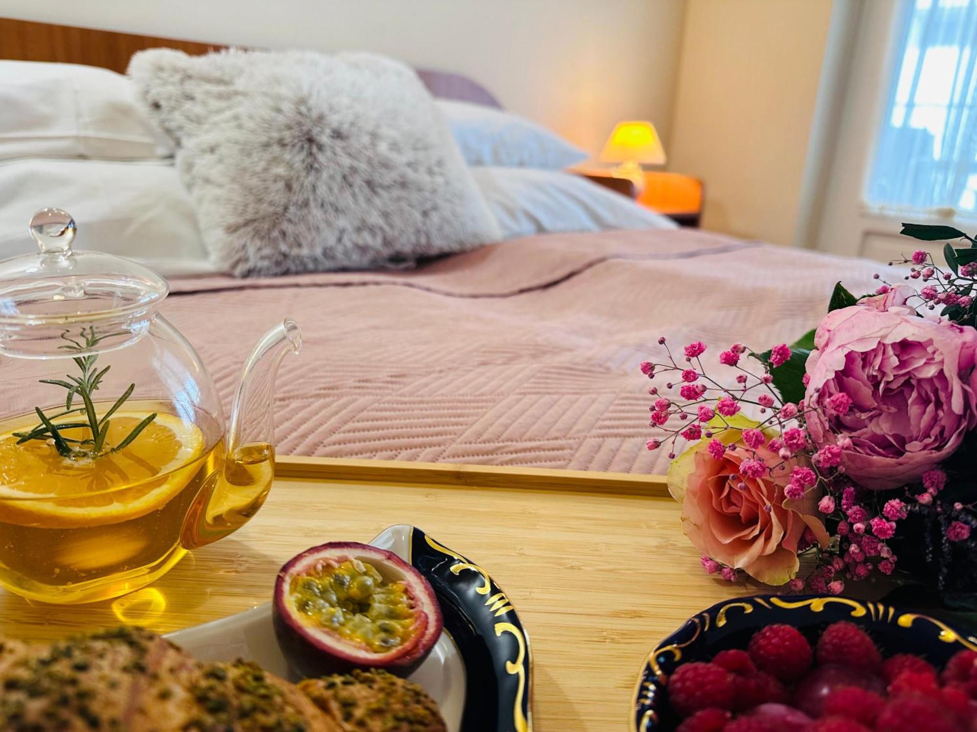 ギュラCozy Garden Apartmanアパートメント エクステリア 写真