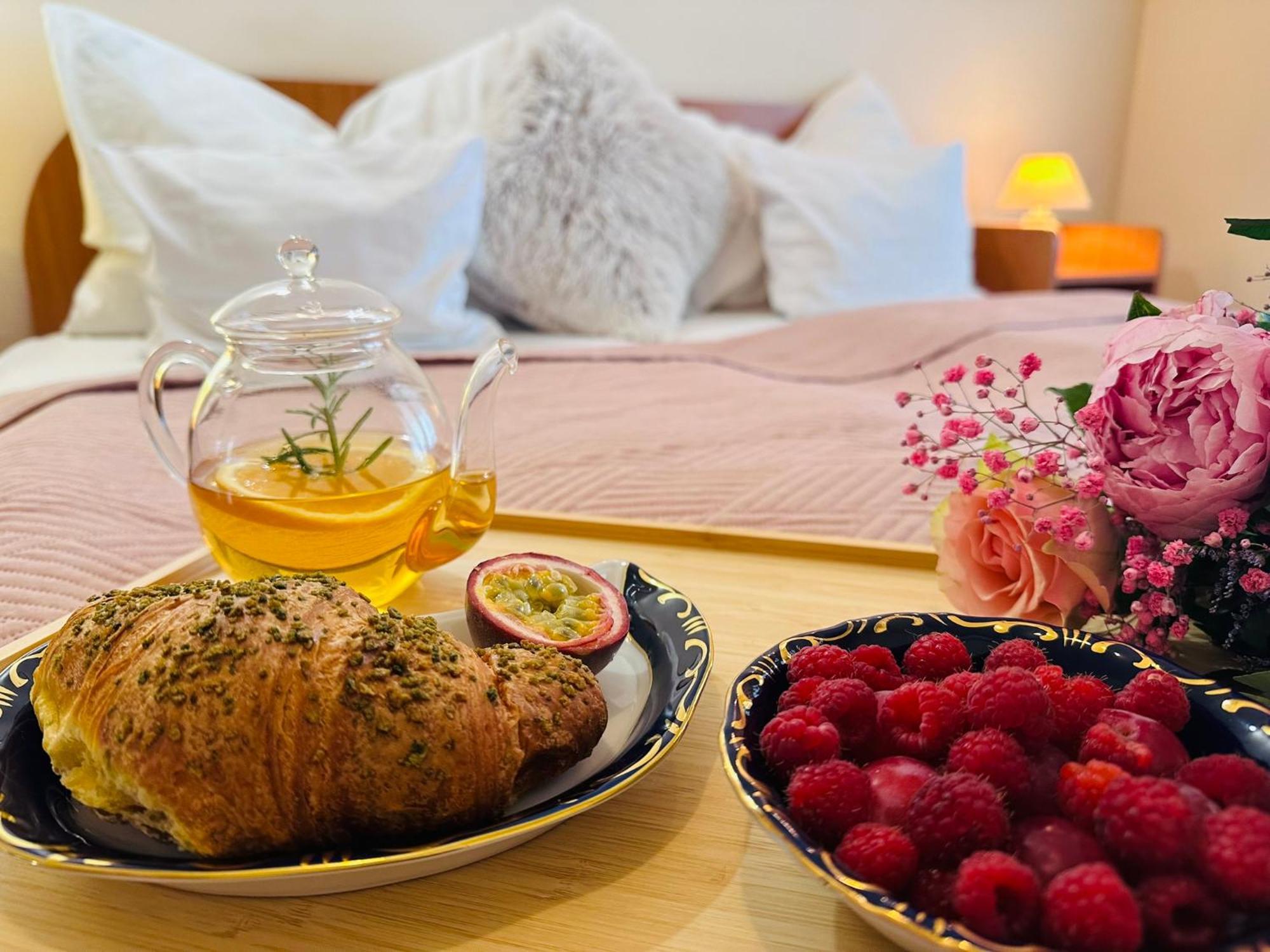 ギュラCozy Garden Apartmanアパートメント エクステリア 写真